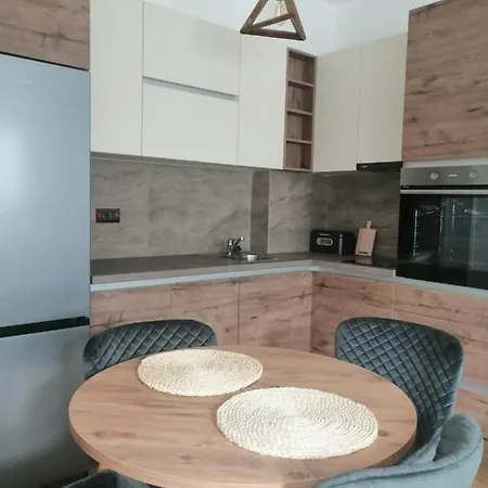 Divas Apartman Apartment *